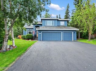 8700 Inyo Cir, Eagle River, AK 99577