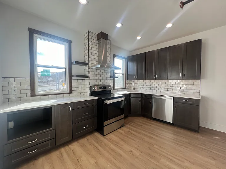 208 Paca St #2 — Photo 2