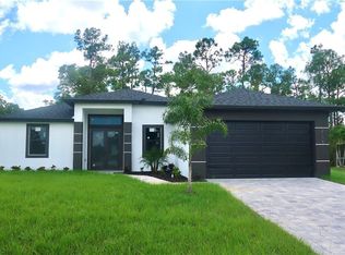 2106 E 13th St, Lehigh Acres, FL 33972