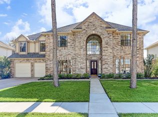 14215 Ragus Lake Dr, Sugar Land, TX 77498