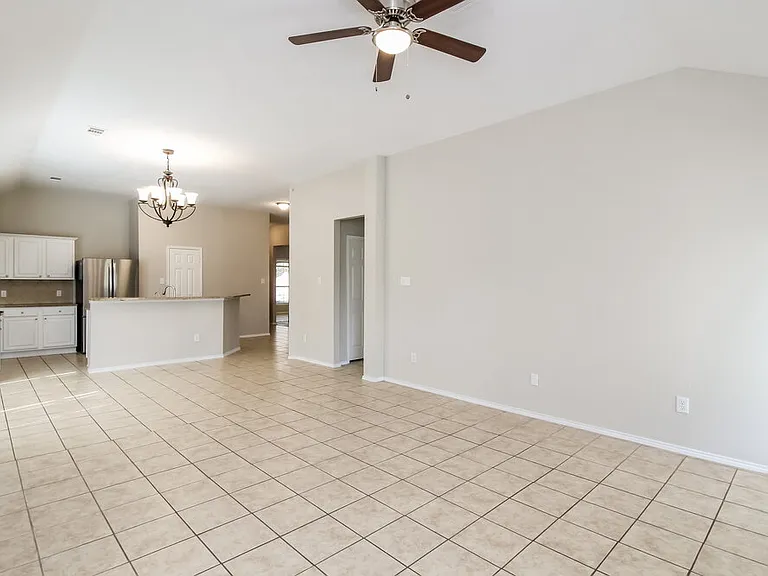 129 Arbordale Way — Photo 5