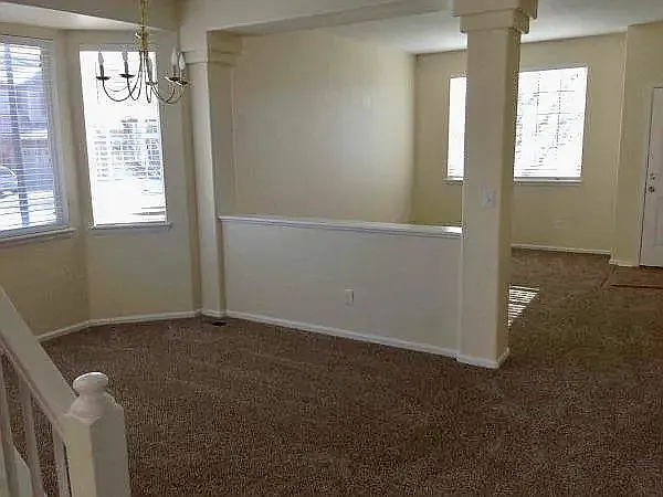 4 bed, 2.5 bath, 2784 sqft, $3,000 — Photo 3