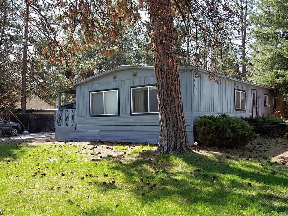 2nd image of 19929 Pine Cone Dr