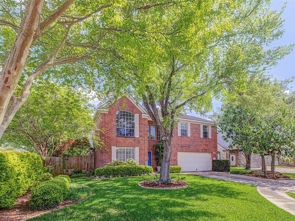 1st image of 19003 Village Maple Ct