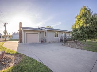201 S Palmyra St, Perry, MO 63462