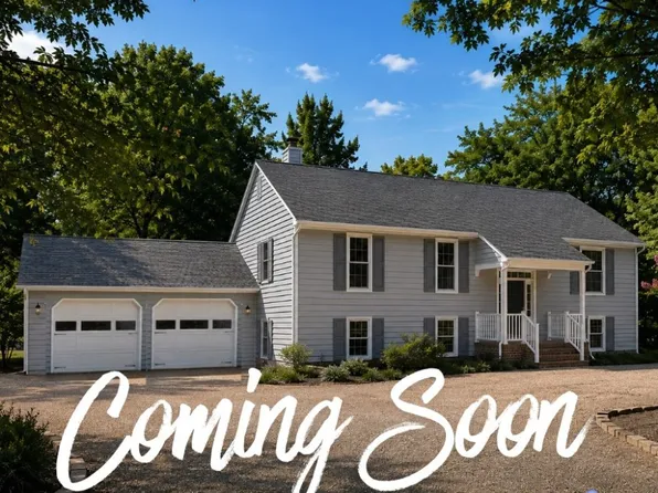 11911 Murray Hill Dr, Midlothian, VA 23113