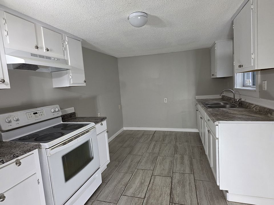 1st image of 3120 Sunrise St