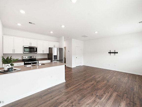 2nd image of 1047 Saylors Pl #1047
