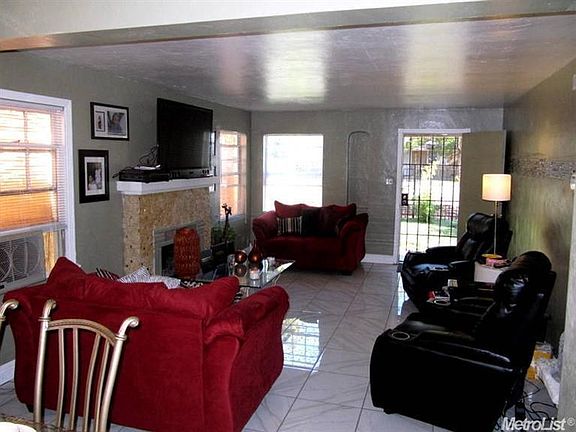 4th image of 1728 Grand Ave