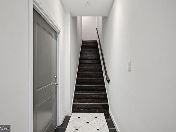 3rd image of 1309 N 6th St #2R