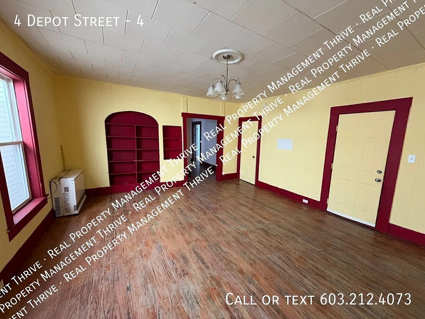 Bright & Spacious Upper-Level 2-Bedroom Near Main Street — Photo 4