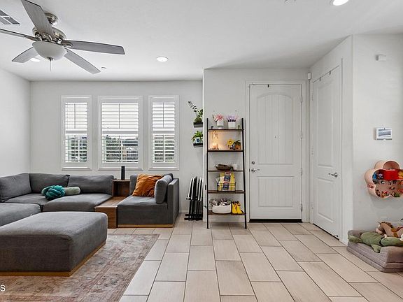 3rd image of 5040 Robles St