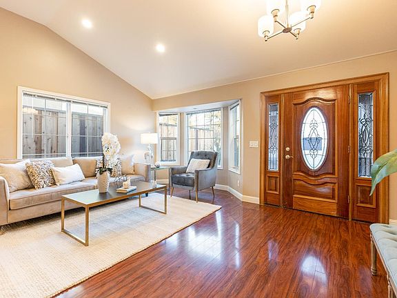4th image of 3269 Ruskin Dr
