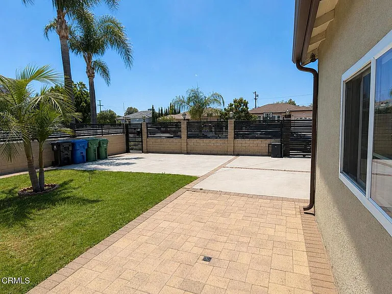 7330 Satsuma Ave — Photo 6