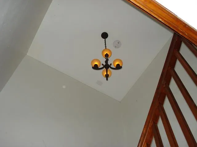 565 Beacon St #2 — Photo 2