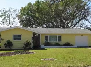 712 Sesame Ct, Cape Coral, FL 33904