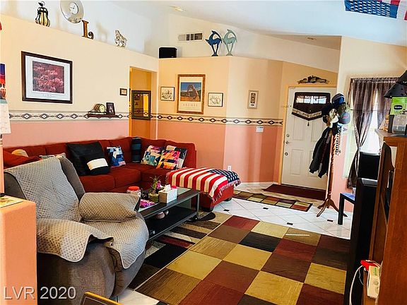 2nd image of 5827 Rose Sage St