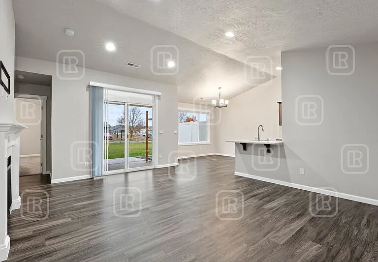 17020 E Knox Ln — Photo 6