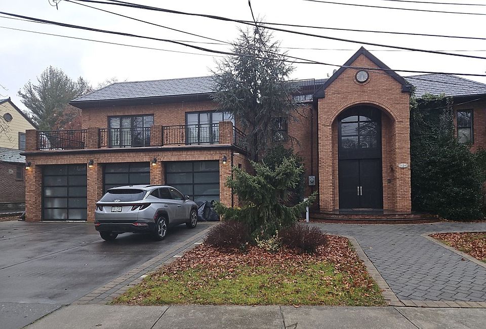 124 Bertha Pl, Staten Island, NY 10301 MLS 2400809 Zillow