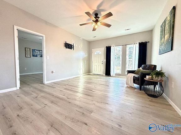 5th image of 7570 Hustleville Rd