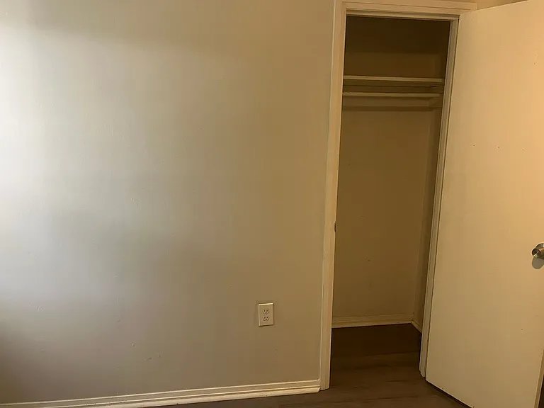 132 Taylor St — Photo 5