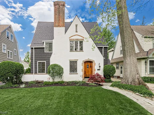 3306 Grenway Rd, Shaker Heights, OH 44122