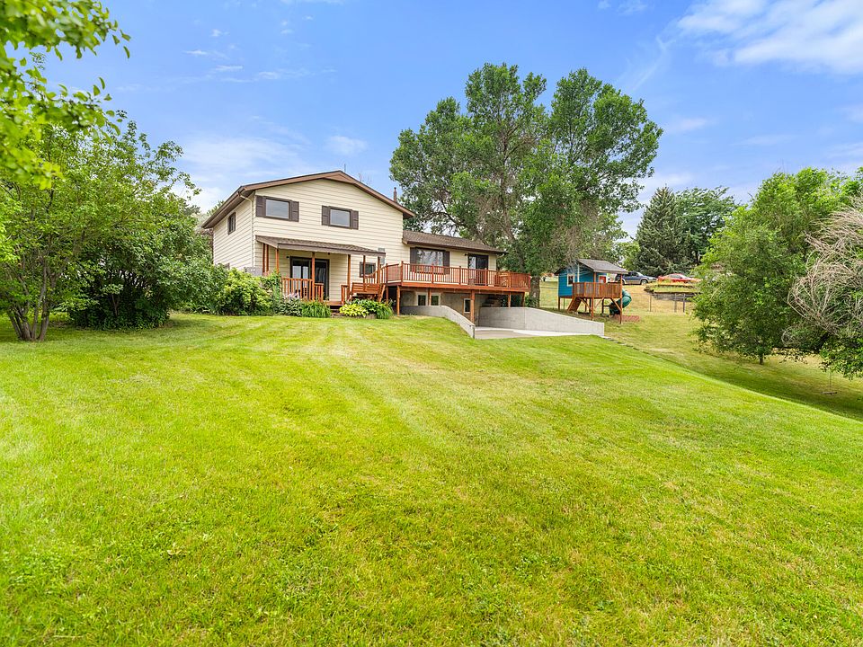 1st image of 2 Valley View Dr