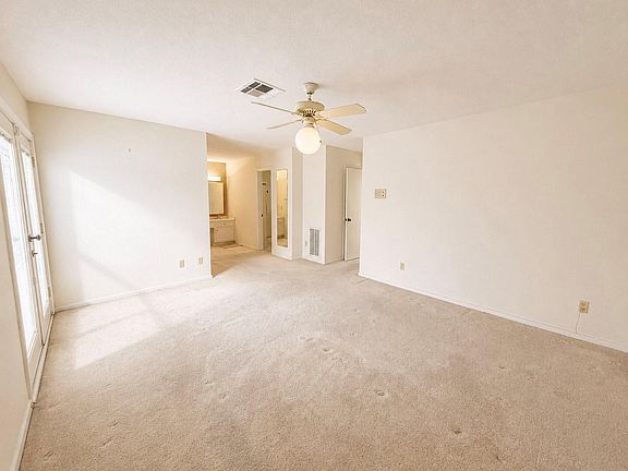 4th image of 10602 Sandpiper Dr