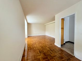 67-02 197th St #2A, Fresh Meadows, NY 11365