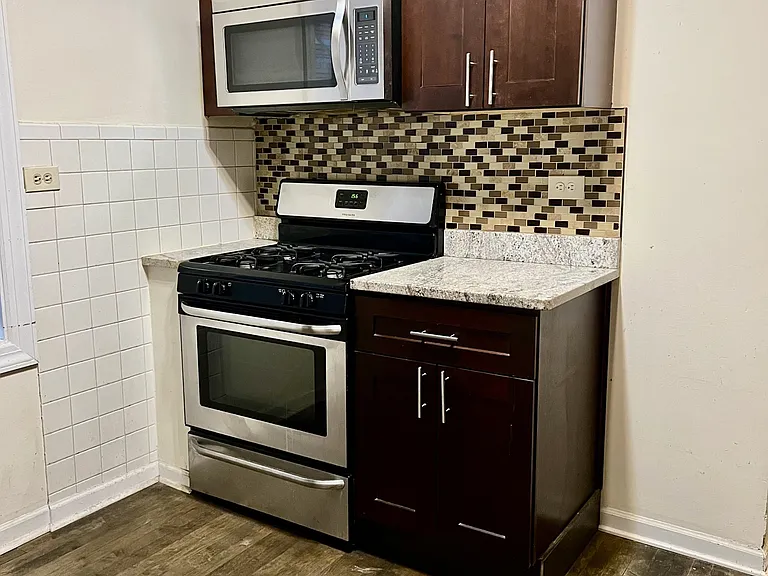 3410 W Carmen Ave #3 — Photo 3