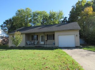 724 W Washington St, Marshfield, MO 65706