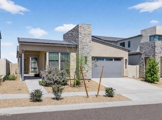 810 E HOPI Trail, Phoenix, AZ 85042
