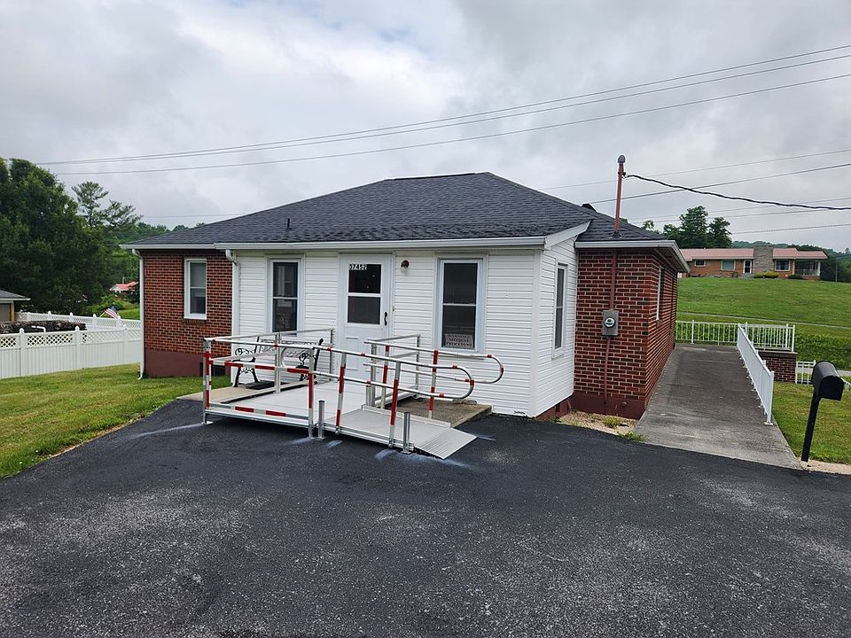 37452 G C Peery Hwy, Bluefield, VA 24605 MLS 52231 Zillow