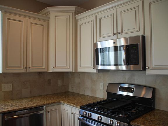 5th image of 3888 Preserve Dr NE #41