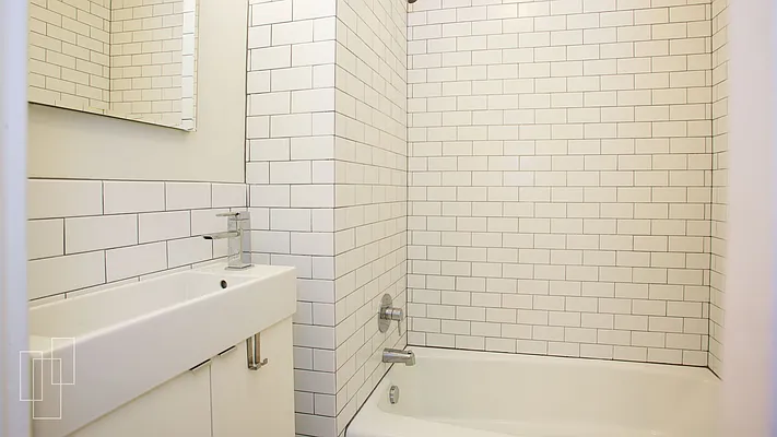 Rented by Garfield Realty  | media 39