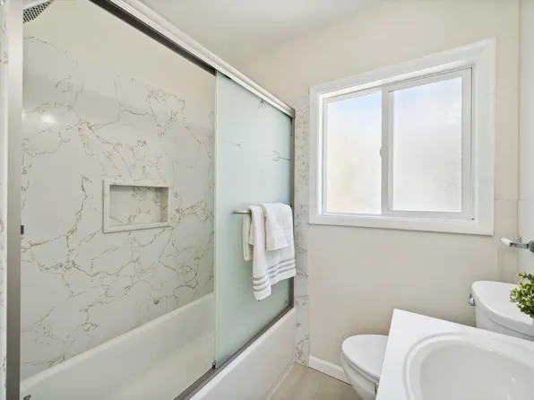 (undisclosed Address), San Lorenzo, CA 94580