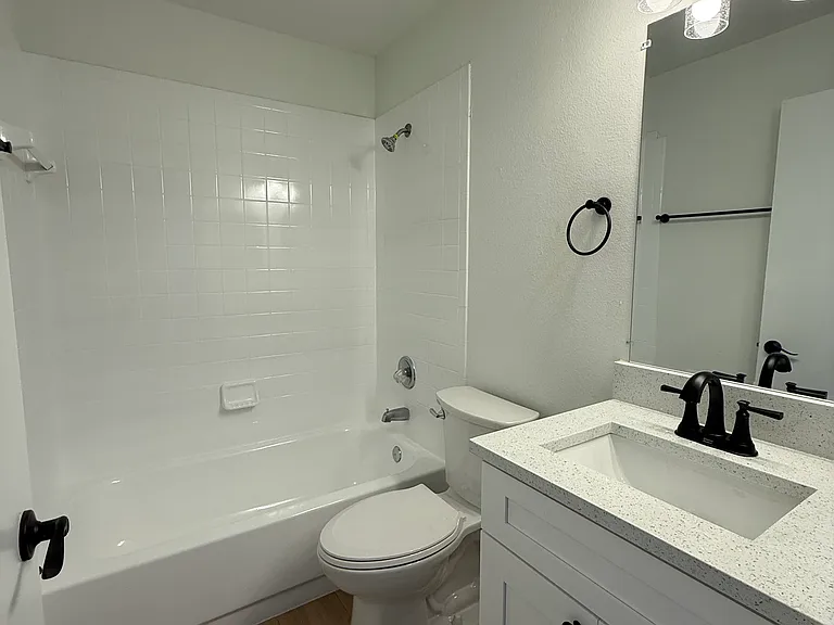 4660 E Eastwind Dr — Photo 12