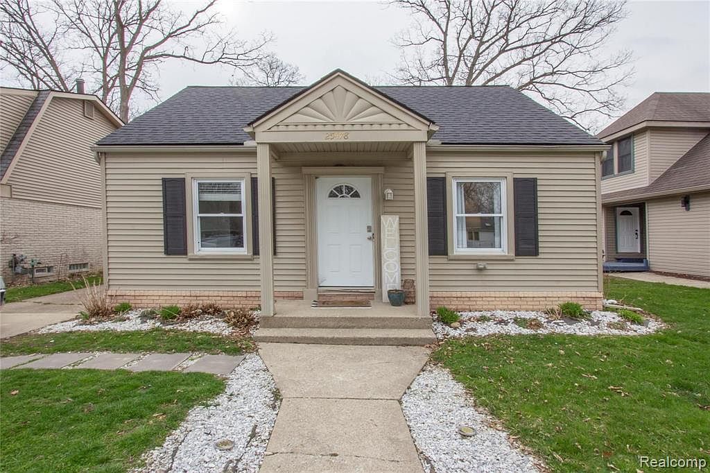 25478 6th St, Grosse Ile, MI 48138 Zillow