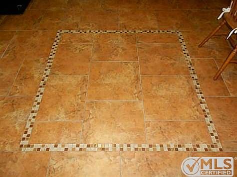 5th image of 1656 Flagstone Ln