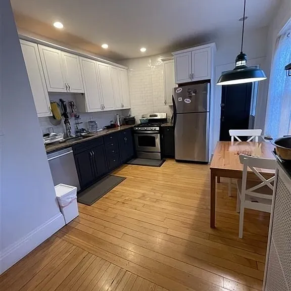 183 Babcock St #3A — Photo 8