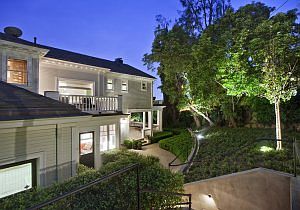 4th image of 8071 Selma Ave