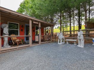 10024 Glade Valley Rd, Ennice, NC 28623