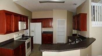 5th image of 240 Anson Dr