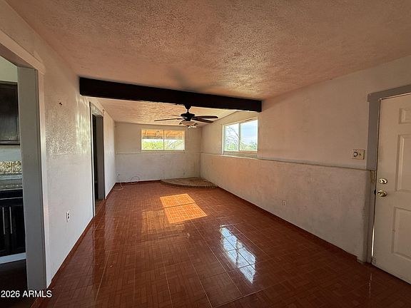3rd image of 4932 E BEVERS Street