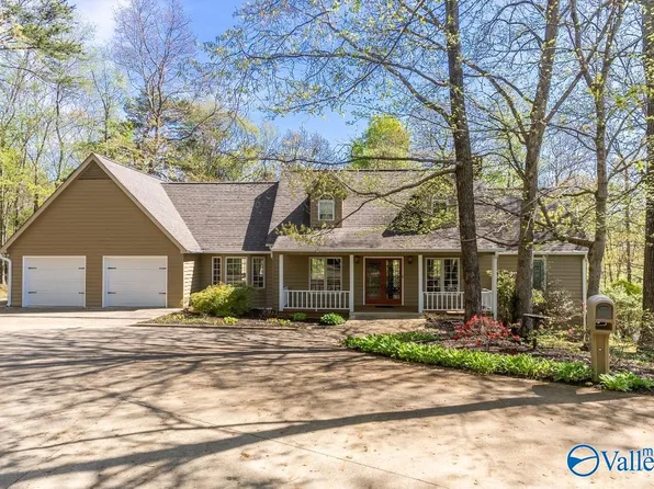 461 Elm St NW, Fort Payne, AL 35967