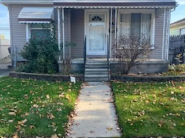 17610 Henry St, Melvindale, MI 48122