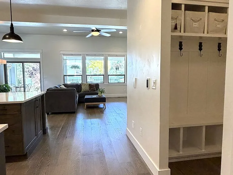 1432 N Glen Aspen Ave — Photo 13