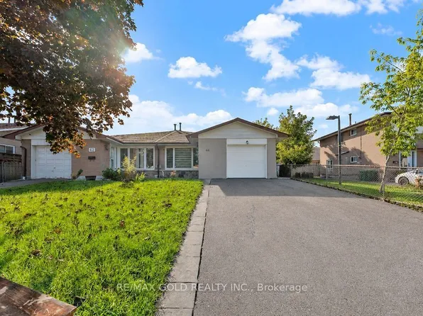 44 Wilton Dr, Brampton, ON L6W 3A1