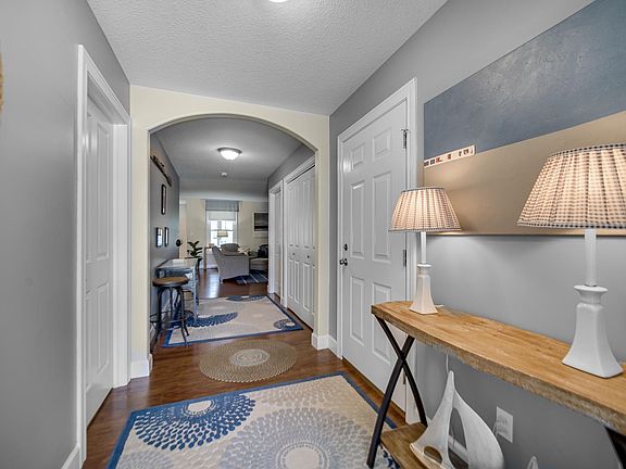 2nd image of 403 Gold Leaf Ln