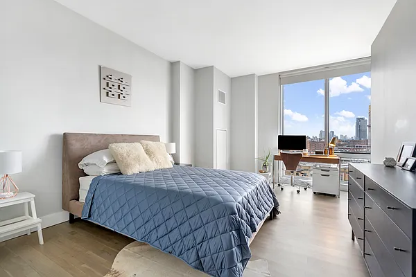 Sold by Compass | media 8